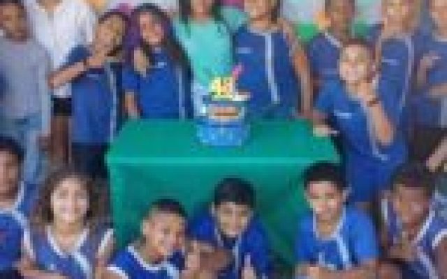 E. M. Pequiá celebra 48 anos de história e educação no bairro Rua do Fogo