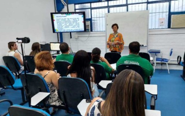 Coordenação de Educação Ambiental aldeense participa de encontro promovido pelo Inea