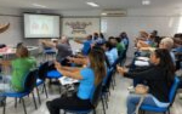 Motoristas e monitores do transporte escolar aldeense passam por treinamento de primeiros socorros