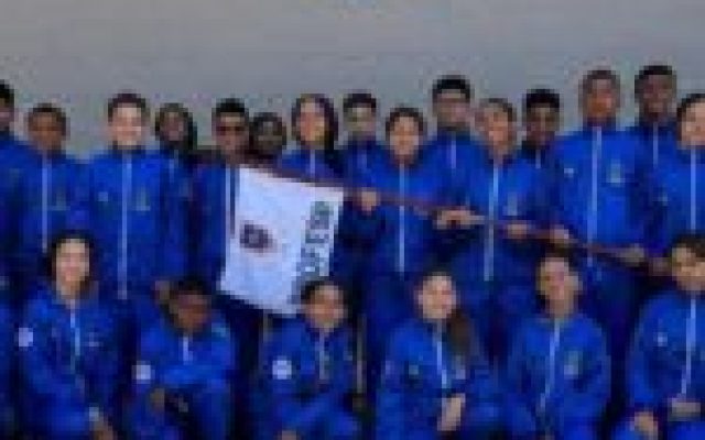 Alunos da rede municipal aldeense participam das comemorações do 109º aniversário da Aviação Naval