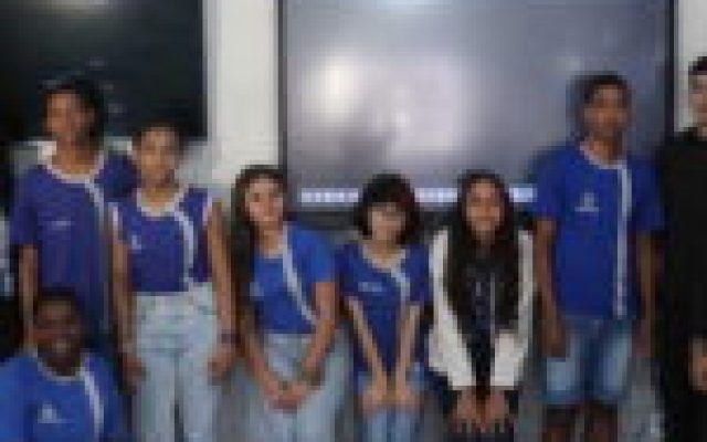 Prefeitura aldeense amplia acesso à tecnologia com lousas interativas em toda a rede municipal de ensino
